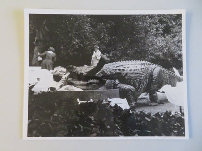 ALLIGATOR MOVIE STILL PHOTO LOT OF 3 ROBERT FORSTER ROBIN RIKER 1980 - Rendezvous Cinema
