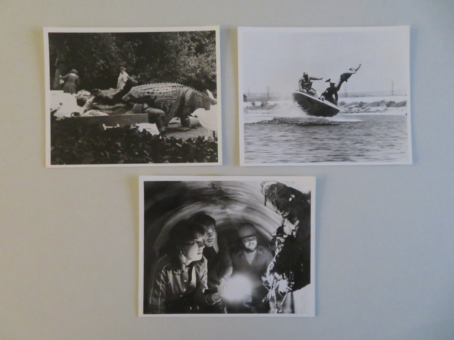 ALLIGATOR MOVIE STILL PHOTO LOT OF 3 ROBERT FORSTER ROBIN RIKER 1980 - Rendezvous Cinema