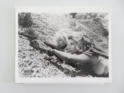 AMERICA 3000 MOVIE STILL PHOTO LAURENE LANDON VICTORIA BARRETT 1986 Movie posters