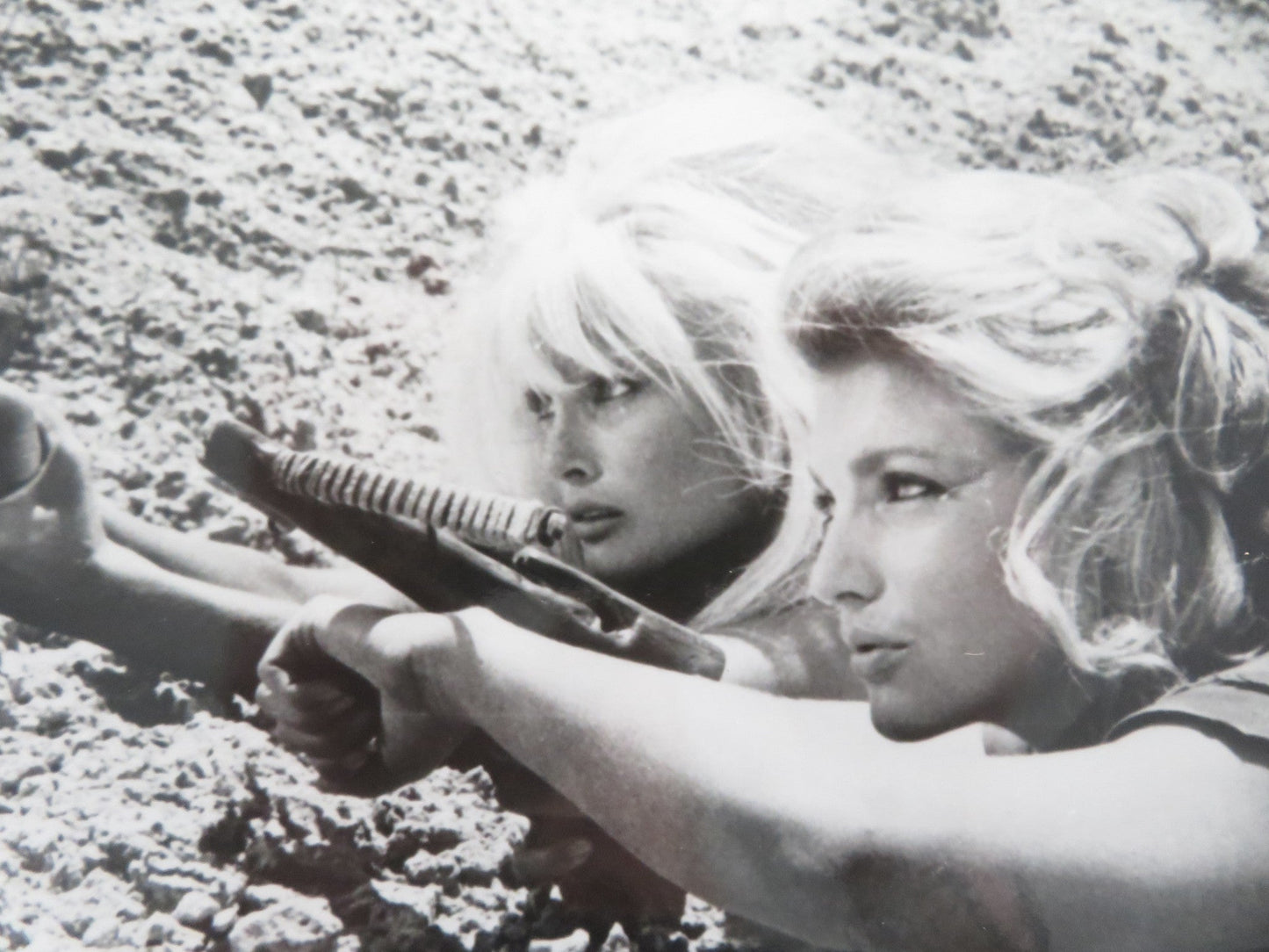 AMERICA 3000 MOVIE STILL PHOTO LAURENE LANDON VICTORIA BARRETT 1986 Movie posters