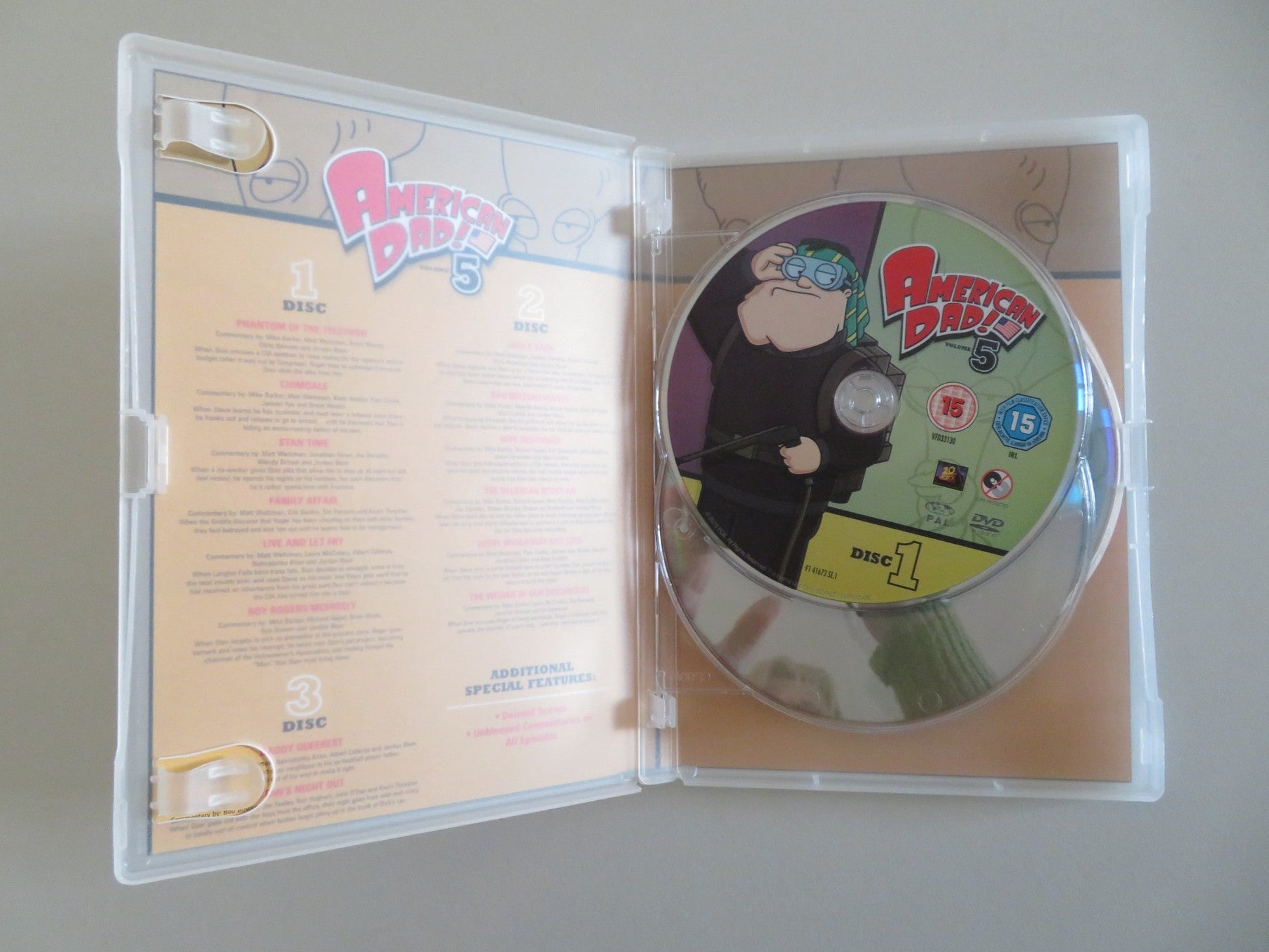 AMERICAN DAD VOLUME 5 - 3 DISCS (DVD) SETH MACFARLANE 2010 REGION 2 - Rendezvous Cinema