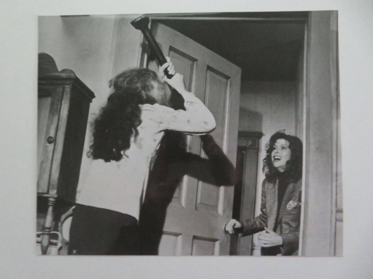 Amityville 3 - d MOVIE STILL PHOTO LOT OF 4 TONY ROBERTS TESS HARPER 1983 Movie posters