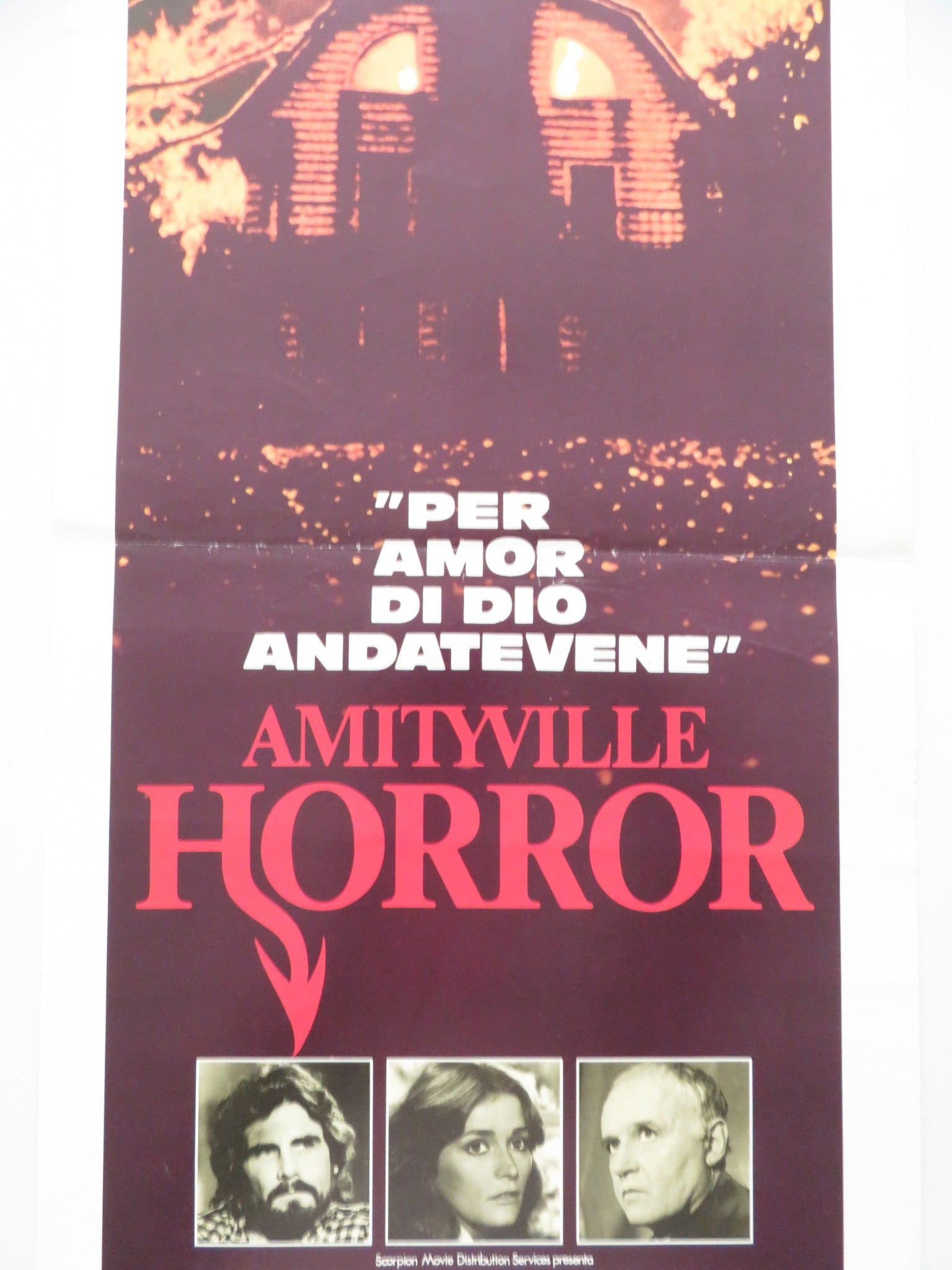 AMITYVILLE HORROR ITALIAN LOCANDINA POSTER JAMES BROLIN MARGOT KIDDER 1979 Movie posters