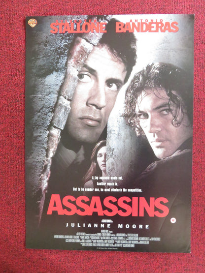 ASSASSINS VHS VIDEO POSTER SYLVESTER STALLONE ANTONIO BANDERAS 1995 Rendezvous Cinema Movie posters