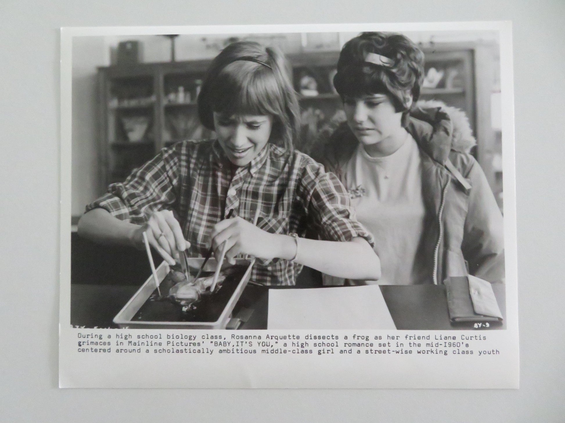 BABY IT'S YOU MOVIE STILL PHOTO LOT OF 6 ROSANNA ARQUETTE VINCENT SPANO 1983 - Rendezvous Cinema