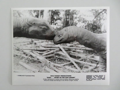 BABY: SECRET OF THE LOST LEGEND MOVIE STILL PHOTO LOT OF 4 DISNEY S. YOUNG 1985 - Rendezvous Cinema
