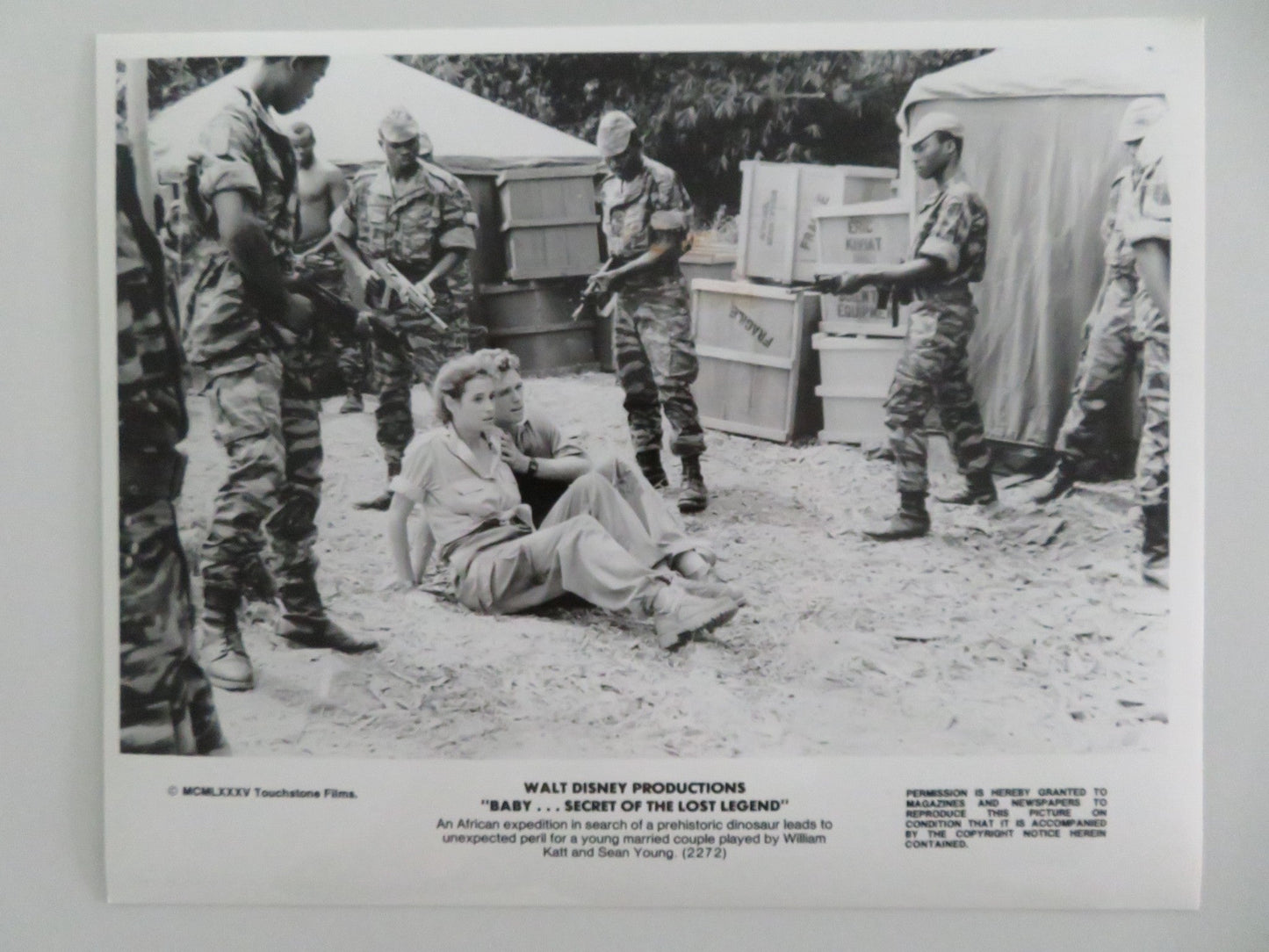 BABY: SECRET OF THE LOST LEGEND MOVIE STILL PHOTO LOT OF 4 DISNEY S. YOUNG 1985 - Rendezvous Cinema