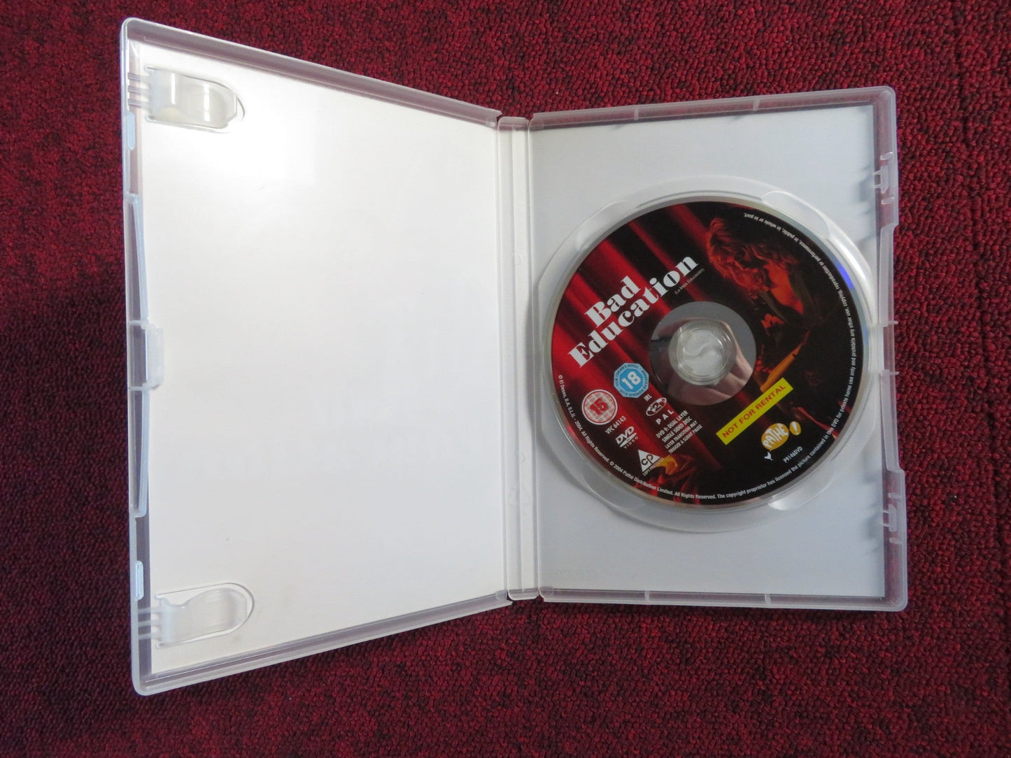 BAD EDUCATION (DVD) GAEL GARCIA BERNAL FELE MARTINEZ 2004 REGION 2 Rendezvous Cinema Movie posters