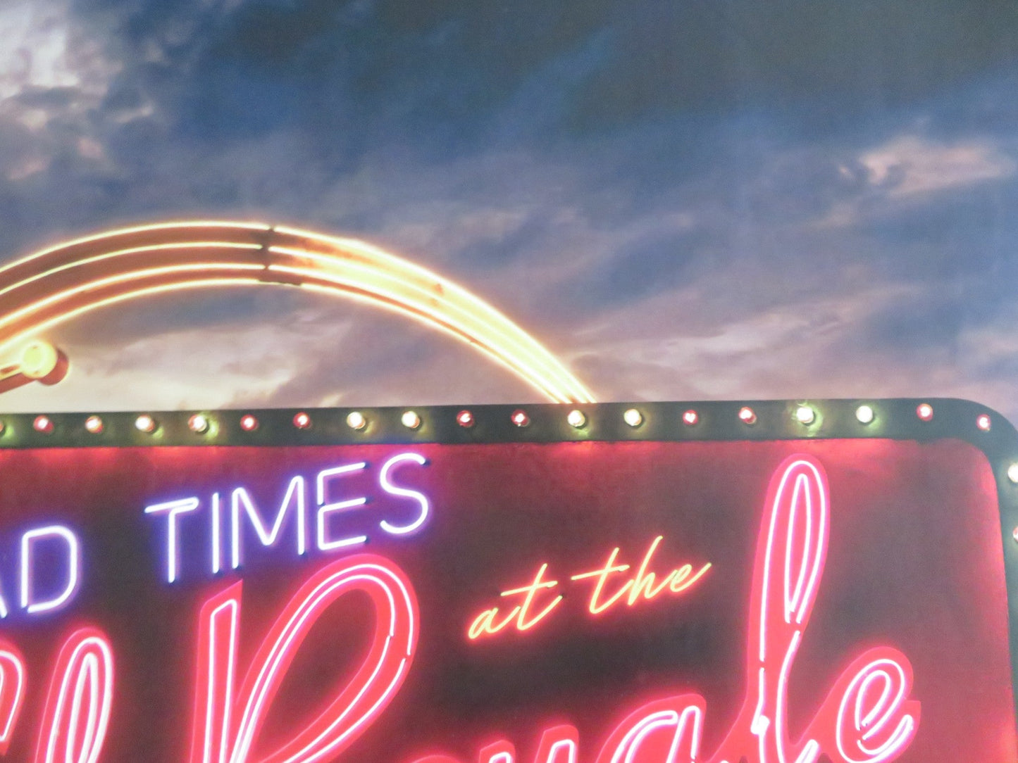 BAD TIMES AT THE EL ROYALE - B UK QUAD ROLLED POSTER CHRIS HEMSWORTH 2018 Movie posters