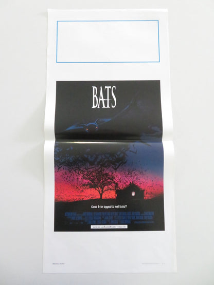 Bats Italian Locandina Poster Lou Diamond Phillips Dina Meyer 1999 Movie posters