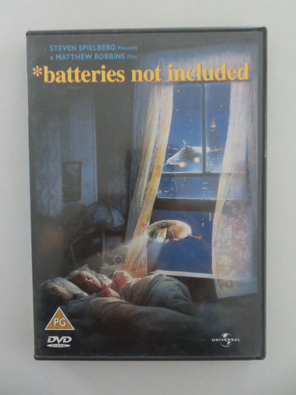 BATTERIES NOT INCLUDED (DVD) HUME CRONYN JESSICA TANDY 1987 REGION 2, 4 Movie posters