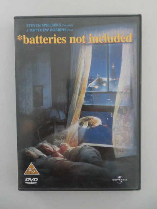 BATTERIES NOT INCLUDED (DVD) HUME CRONYN JESSICA TANDY 1987 REGION 2, 4 Movie posters