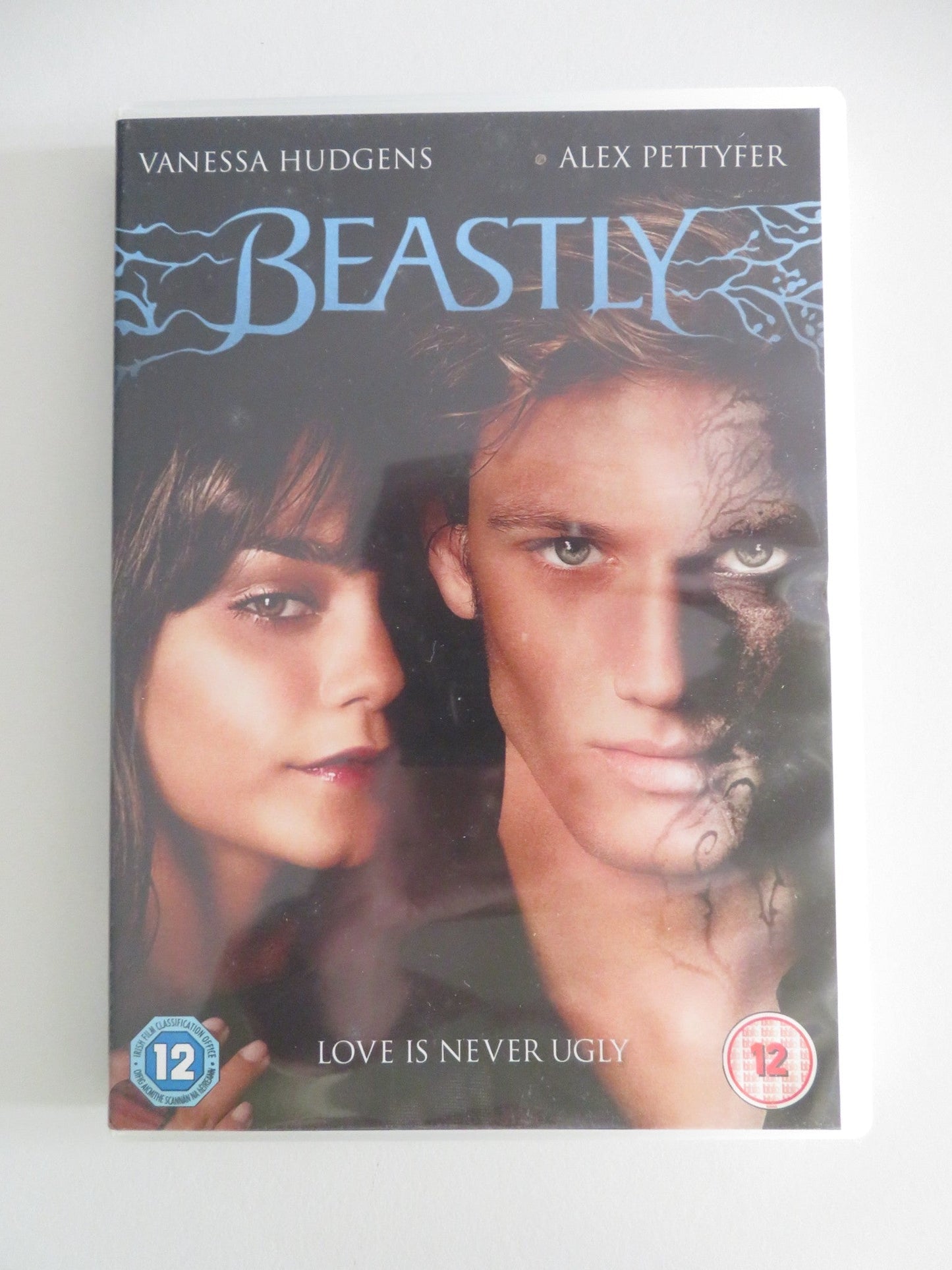 BEASTLY (DVD) VANESSA HUDGENS ALEX PETTYFER 2011 REGION 2 Movie posters