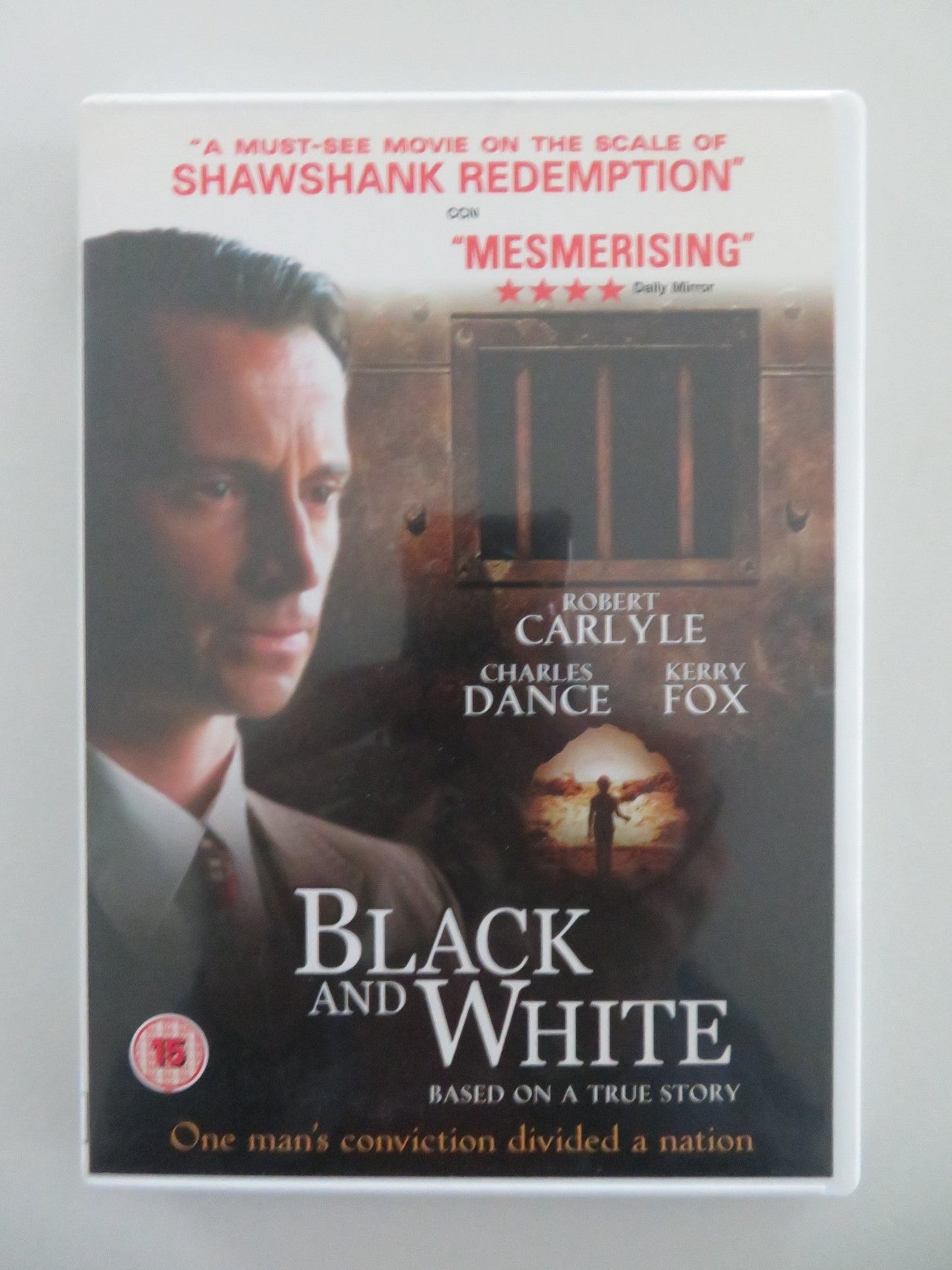 BLACK AND WHITE (DVD) ROBERT CARLYLE CHARLES DANCE 2002 REGION 2 Movie posters