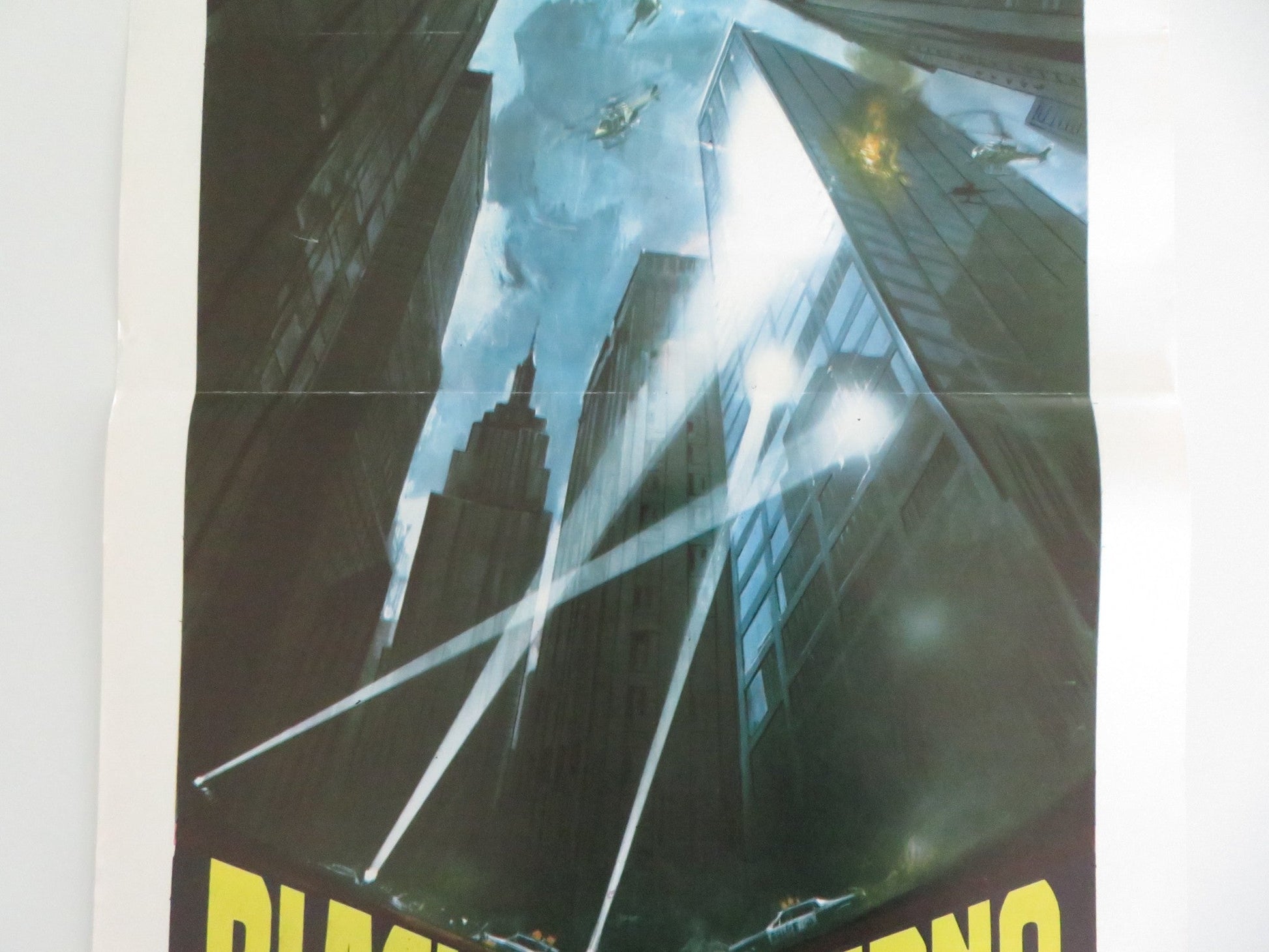 BLACKOUT: INFERNO NELLA CITTA ITALIAN LOCANDINA POSTER JAMES MITCHUM 1978 Movie posters