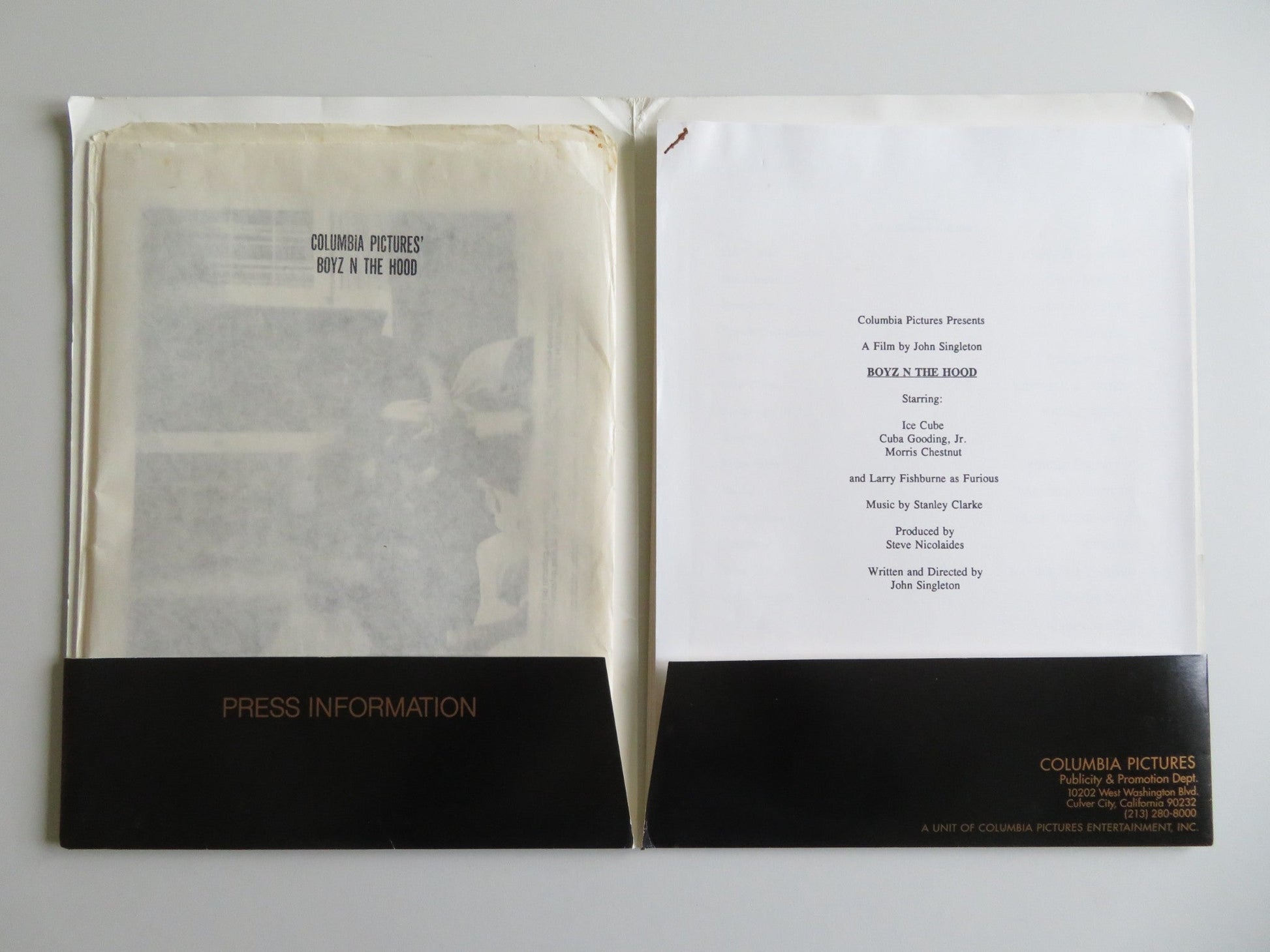 BOYZ IN THE HOOD PRESS KIT 1991 ICE CUBE LAURENCE FISHBURNE CUBA GOODING JR. Movie posters