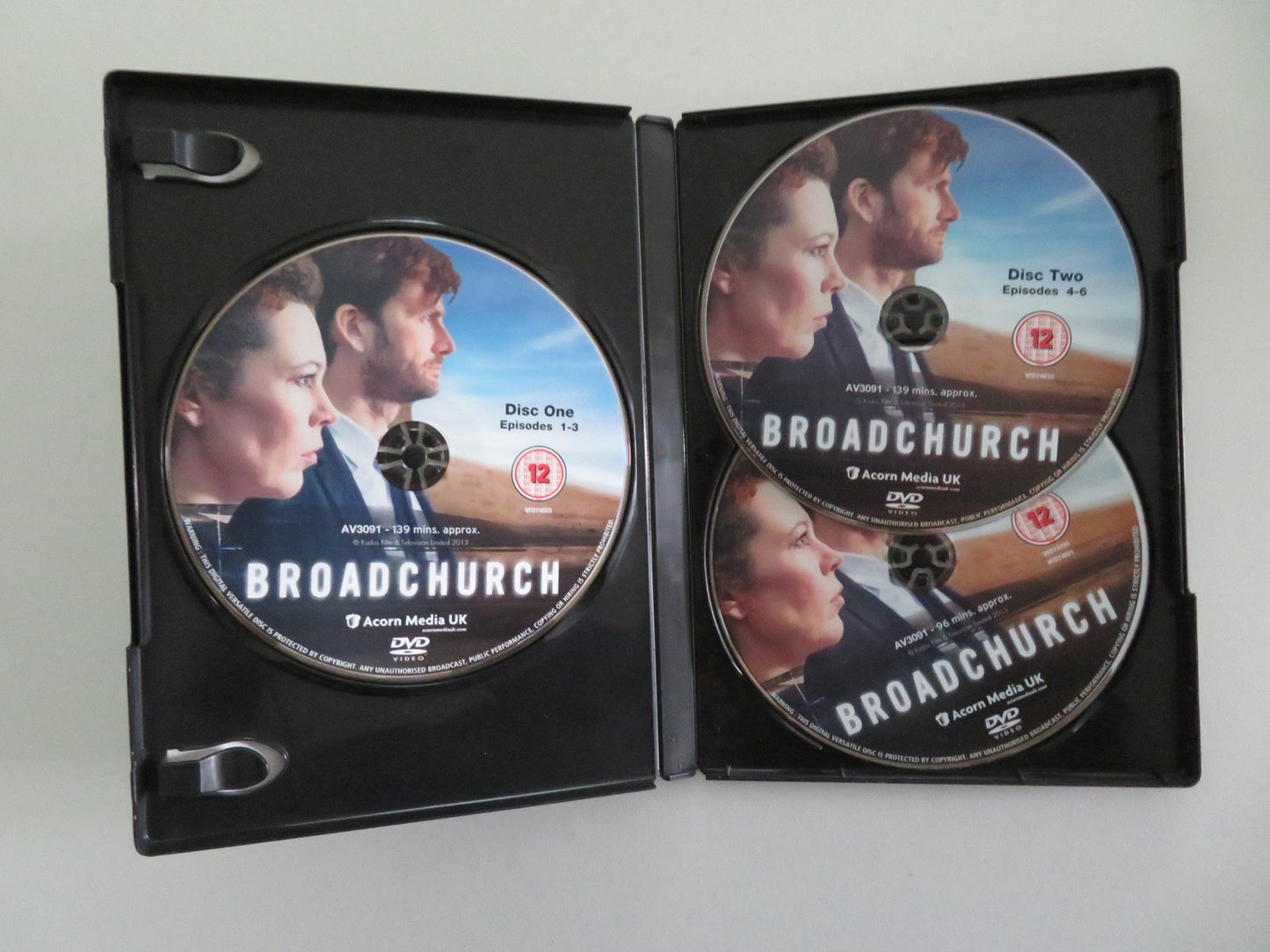 BROADCHURCH - SERIES ONE (DVD) DAVID TENNANT OLIVIA COLMAN 2013 REGION 2 - Rendezvous Cinema
