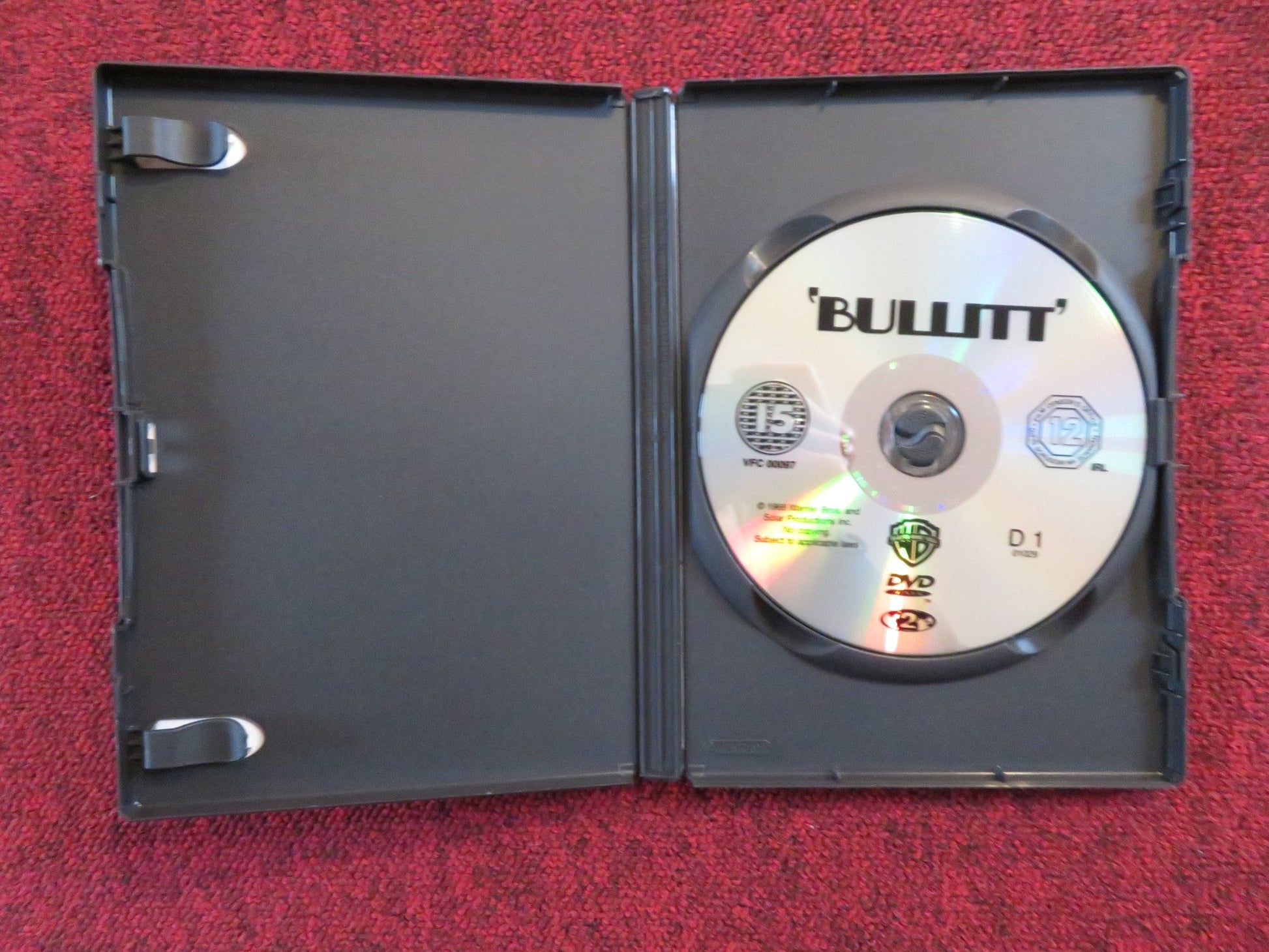 BULLITT (DVD) STEVE MCQUEEN ROBERT VAUGHN 1968 REGION 2 Rendezvous Cinema Movie posters