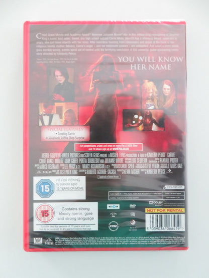 CARRIE (DVD) CHLOE GRACE MORETZ JULIANNE MOORE 2013 REGION 2 Movie posters