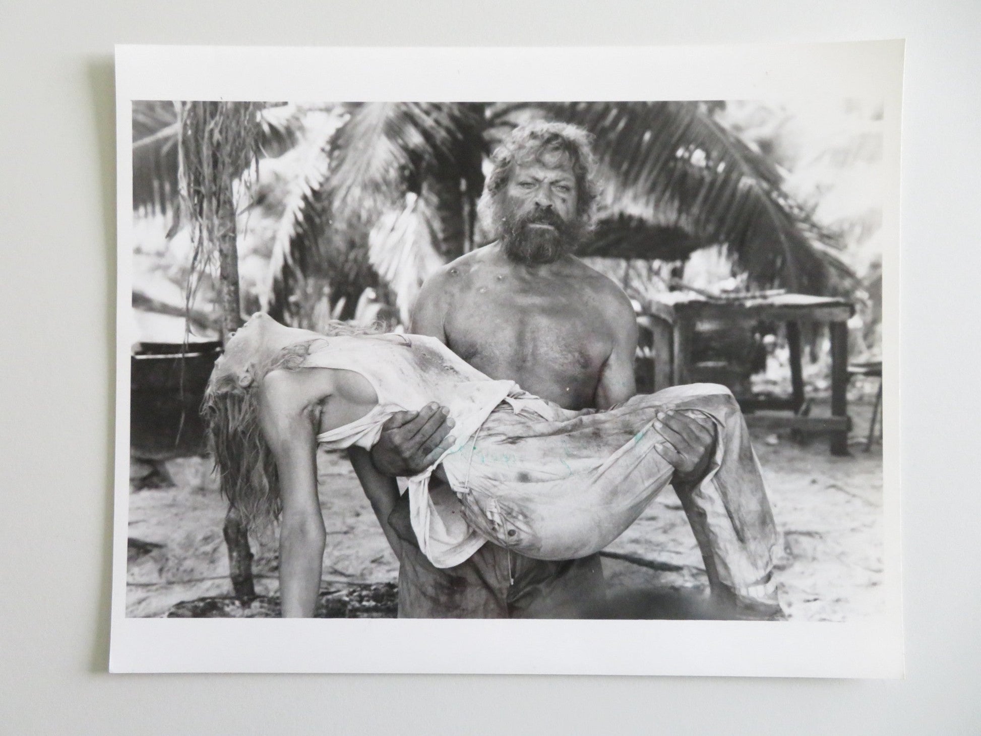 CASTAWAY MOVIE STILL PHOTO LOT OF 9 OLIVER REED AMANDA DONOHOE 1986 - Rendezvous Cinema