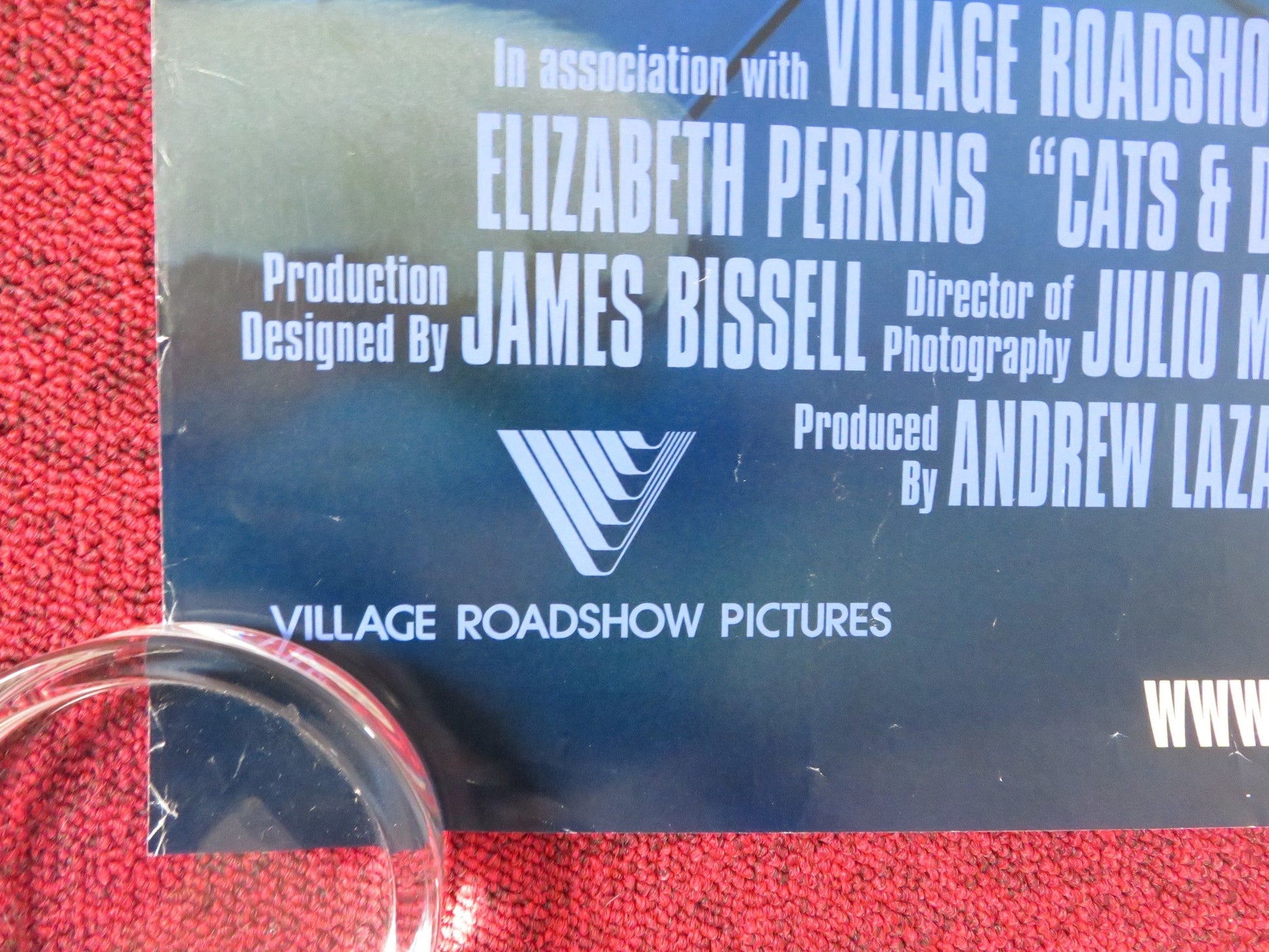 CATS & DOGS US ONE SHEET ROLLED POSTER JEFF GOLDBLUM ELIZABETH PERKINS 2001 Rendezvous Cinema Movie posters