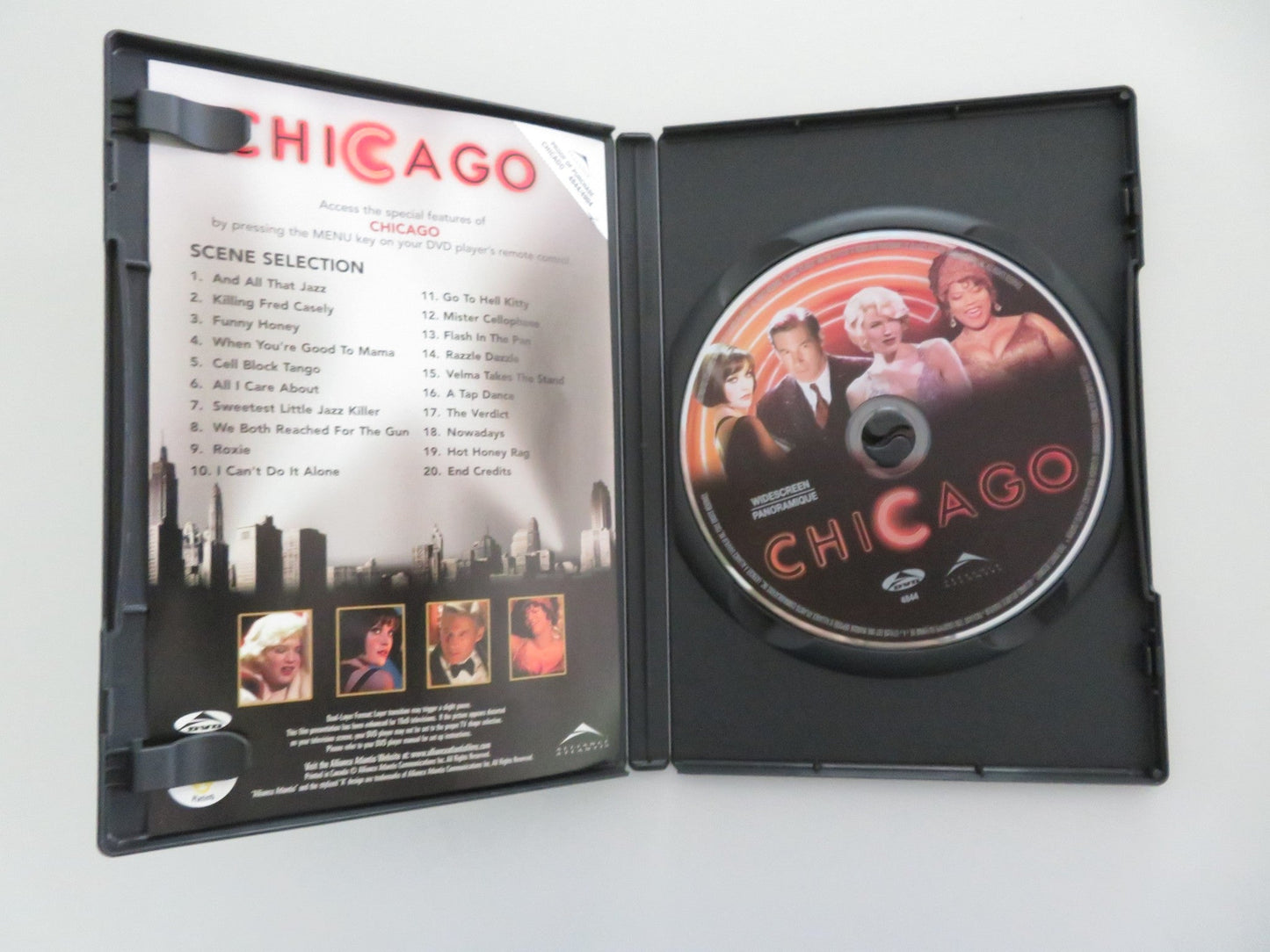 CHICAGO - B FRENCH (DVD) RENEE ZELLWEGER RICHARD GERE 2002 REGION 1 Movie posters