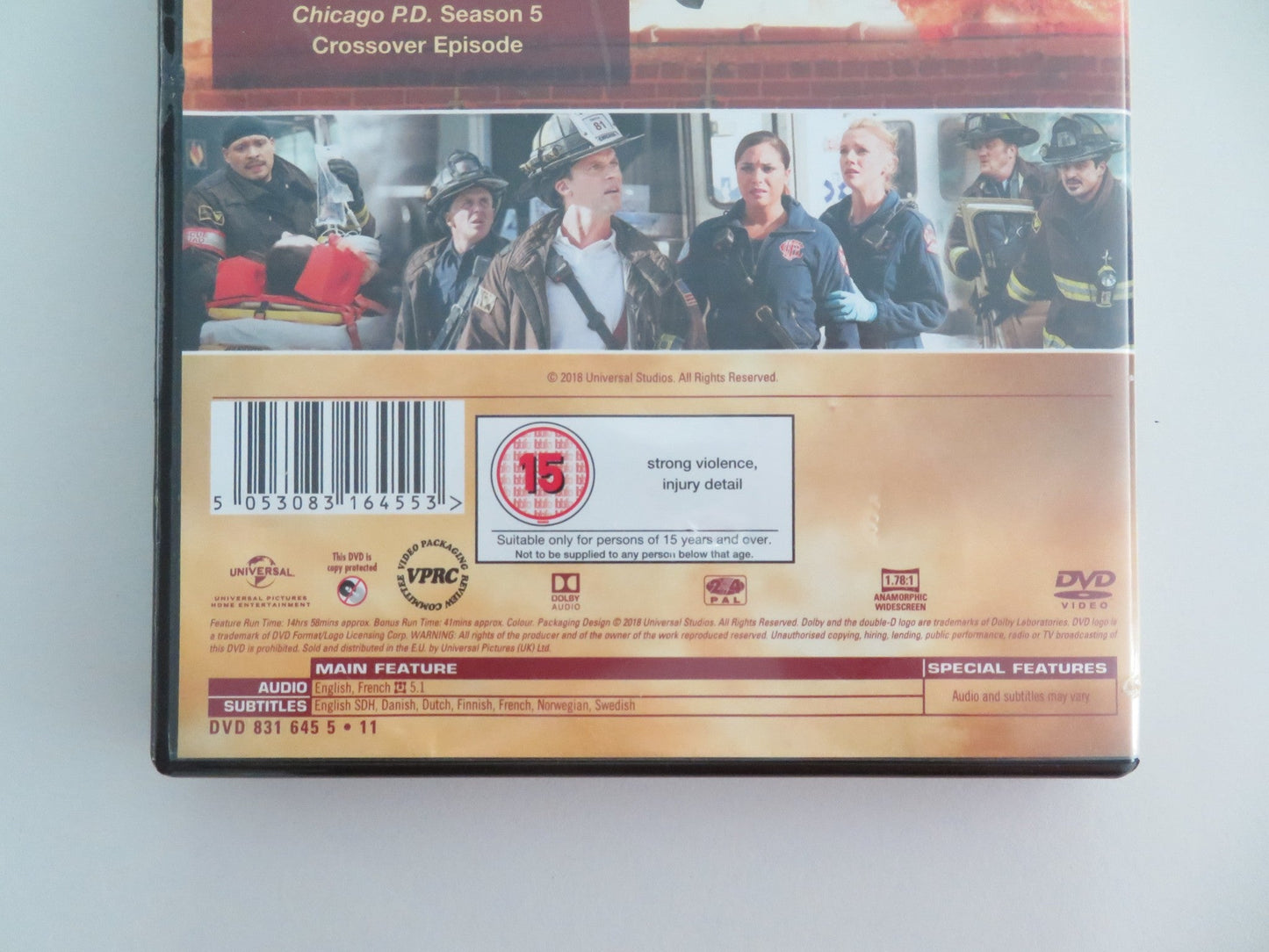 CHICAGO FIRE - SEASON SIX - 6 DISCS (DVD) TAYLOR KINNEY 2018 REGION 2, 4 - Rendezvous Cinema