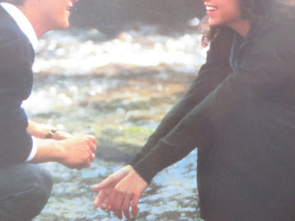 CIRCLE OF FRIENDS VHS VIDEO POSTER CHRIS O'DONNELL MINNIE DRIVER 1995 Rendezvous Cinema Movie posters