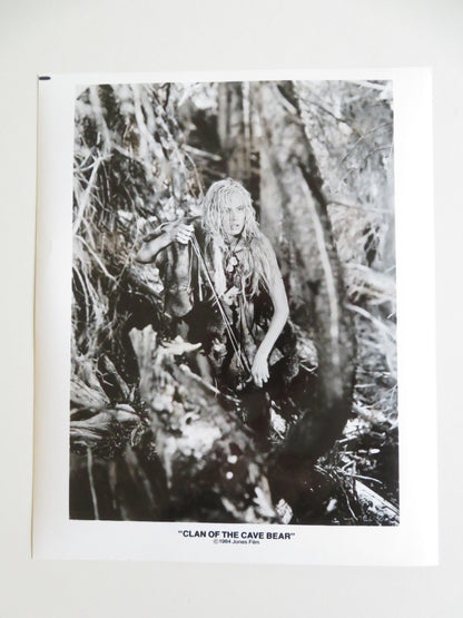 CLAN OF THE CAVE BEAR MOVIE STILL PHOTO LOT OF 8 DARYL HANNAH PAMELA REED 1986 - Rendezvous Cinema