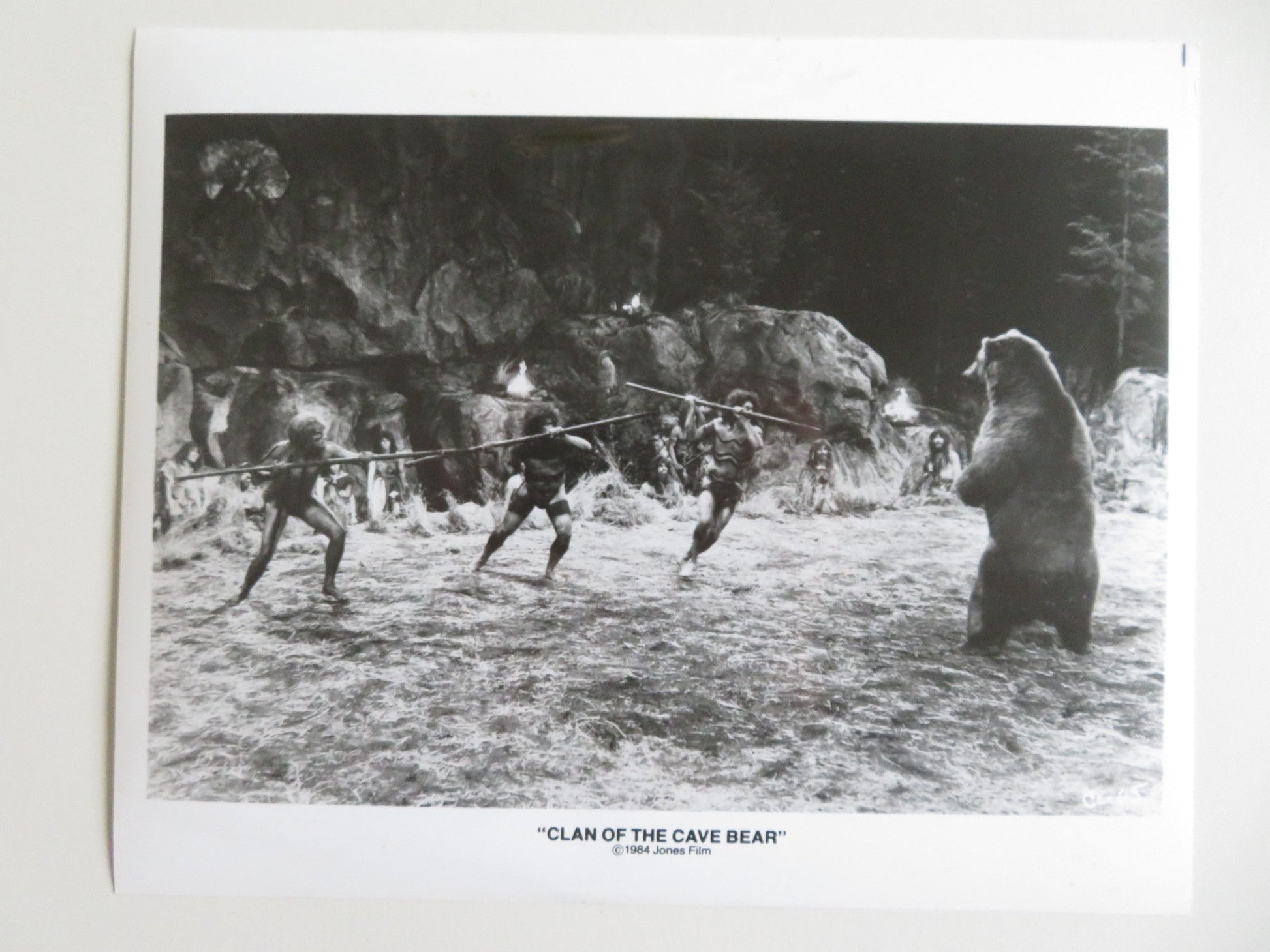 CLAN OF THE CAVE BEAR MOVIE STILL PHOTO LOT OF 8 DARYL HANNAH PAMELA REED 1986 - Rendezvous Cinema