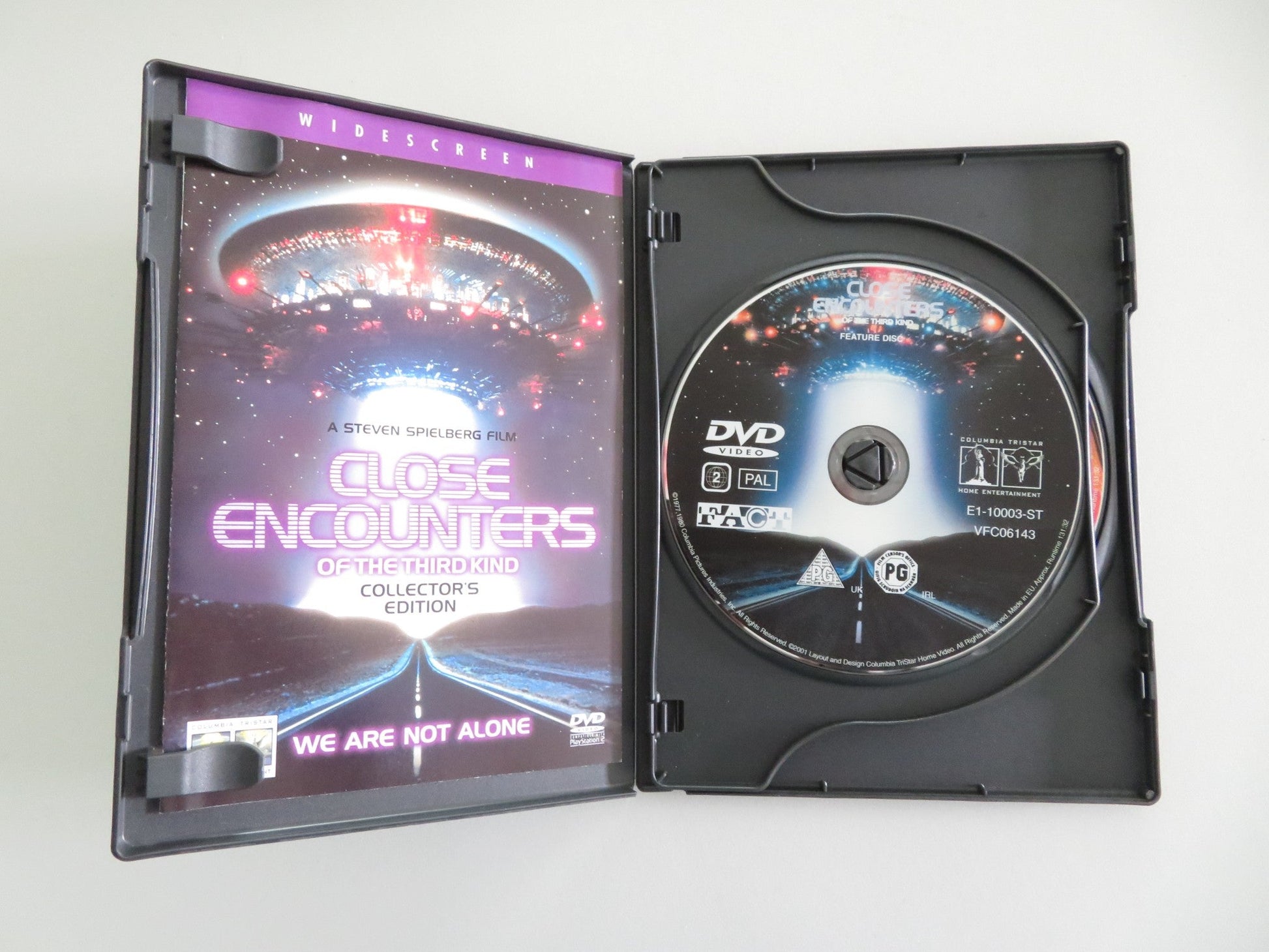 CLOSE ENCOUNTERS OF THE THIRD KIND - COLLECTOR'S EDITION (DVD) 1977 REGION 2 Movie posters