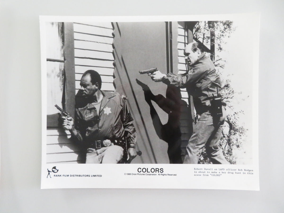 Colors - A Movie Still Photo Lot Of 7 Sean Penn, Robert Duvall 1988 Movie posters