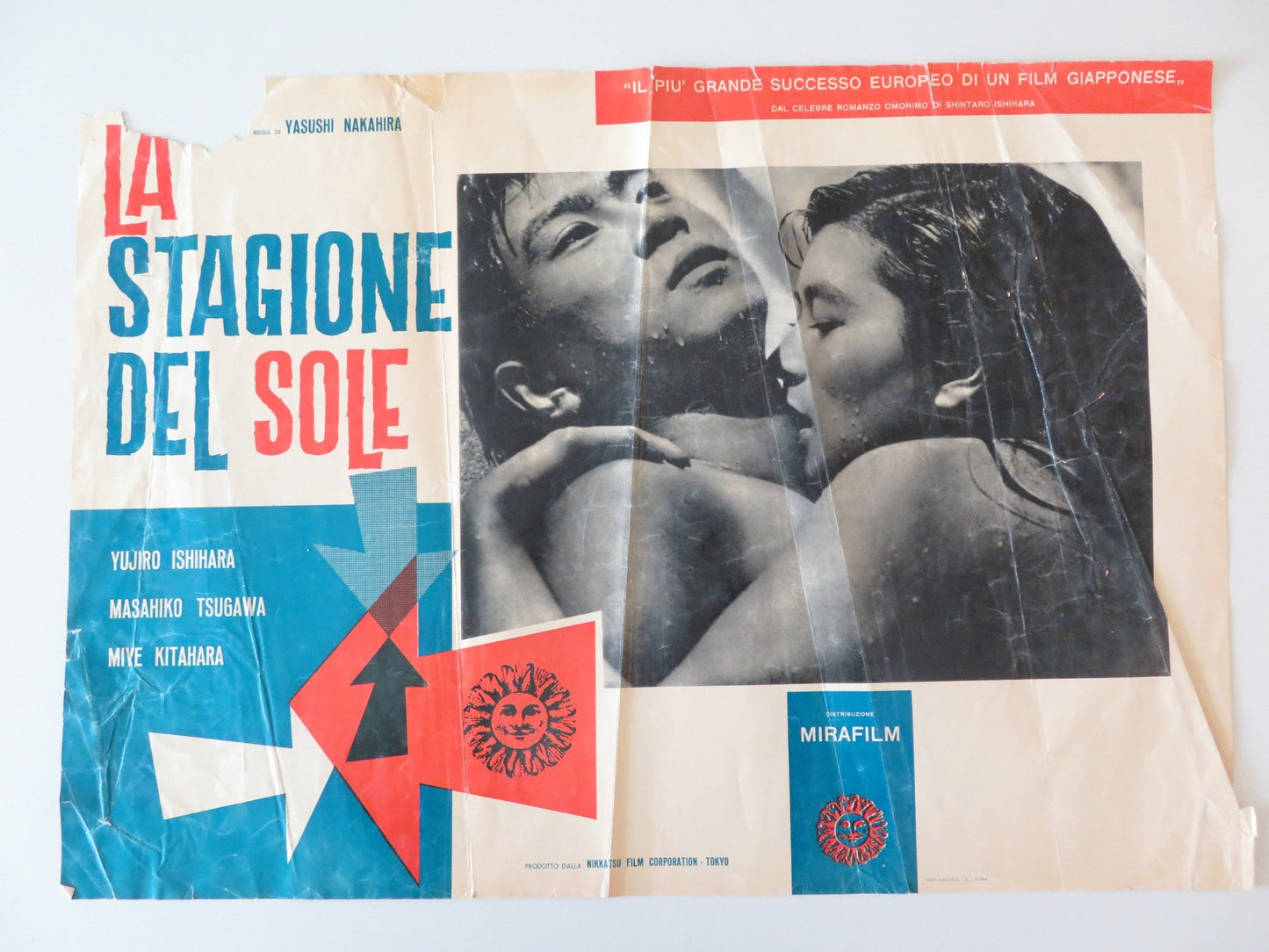 CRAZED FRUIT - A ITALIAN FOTOBUSTA POSTER YUJIRO ISHIHARA MASAHIKO TSUGAWA 1959 Rendezvous Cinema Movie posters
