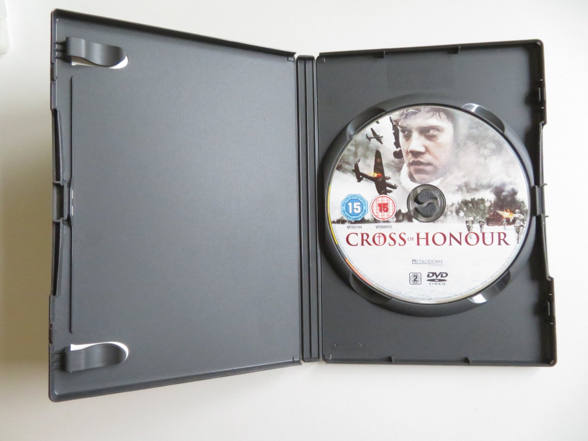 CROSS OF HONOUR (DVD) RUPERT GRINT STIG - HENRIK HOFF 2012 REGION 2 Movie posters