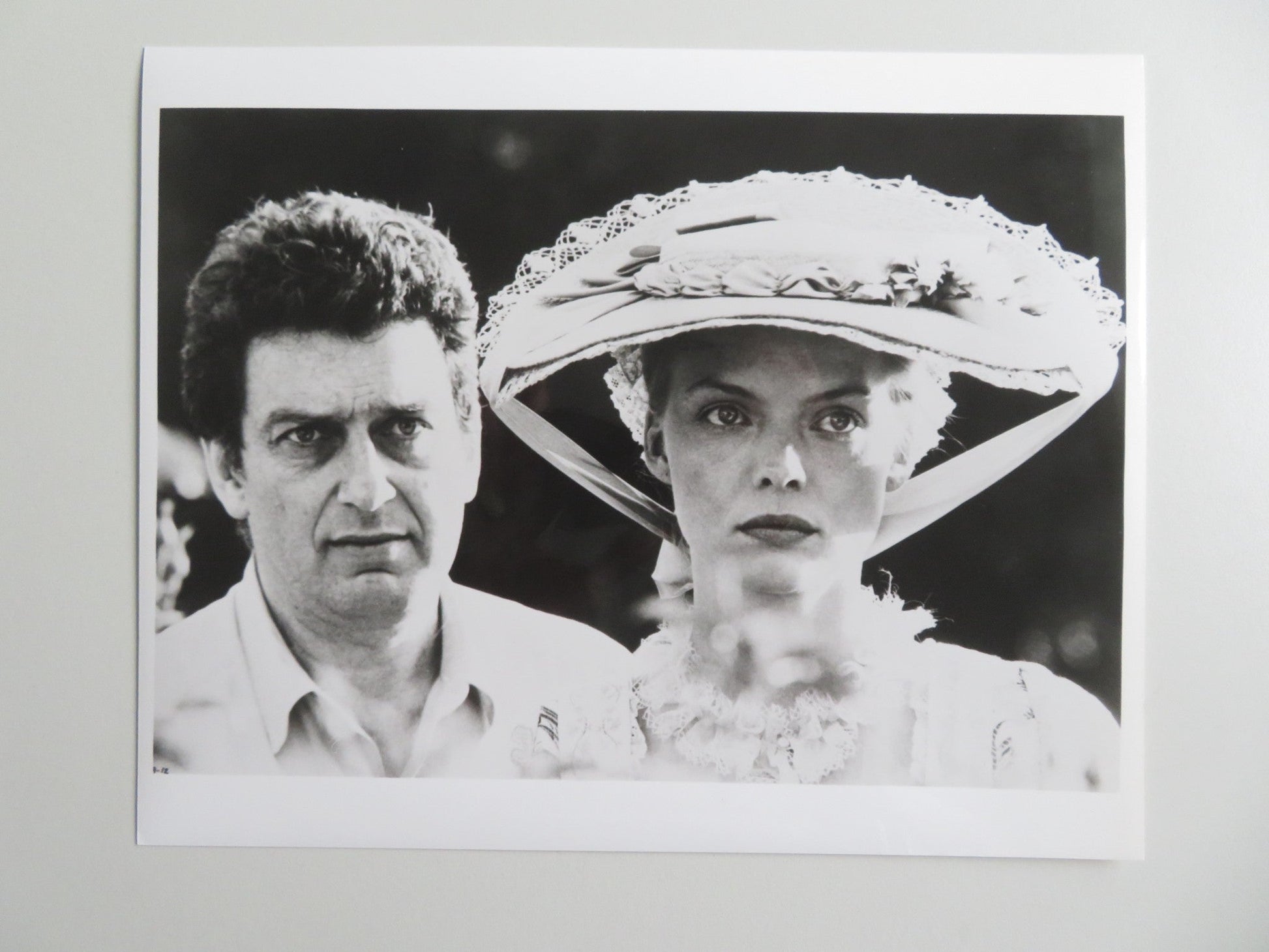 DANGEROUS LIAISONS - B MOVIE STILL PHOTO LOT OF 2 JOHN MALKOVICH PFEIFFER 1988 Movie posters