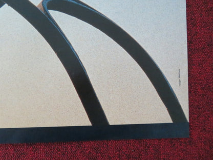 DAS WELTKIND IN DER MITTEN GERMAN STAGE POSTER ROLLED TANKRED DORST 1987 Movie posters