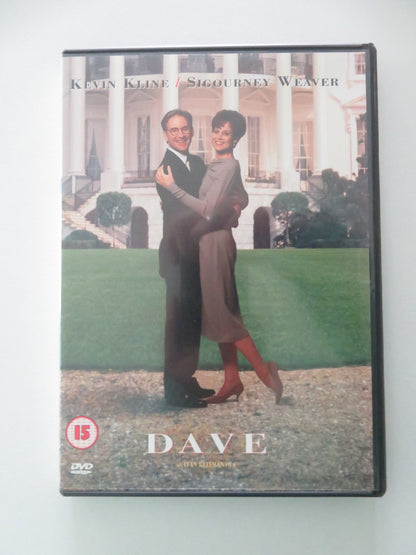 Dave (DVD) Kevin Kline Sigourney Weaver 1993 Region 2 Movie posters