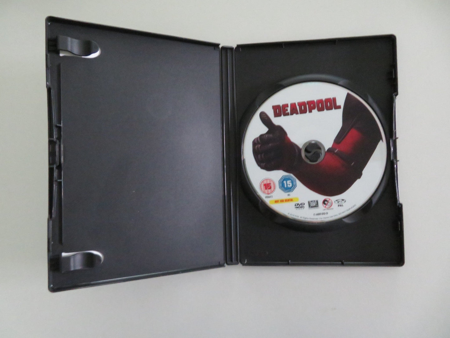 DEADPOOL (DVD) RYAN REYNOLDS KARAN SONI 2016 REGION 2 Movie posters