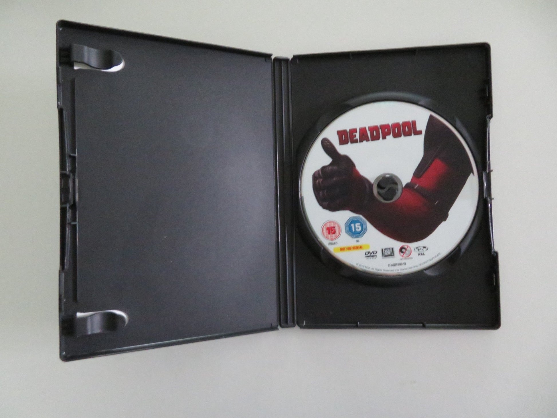 DEADPOOL (DVD) RYAN REYNOLDS KARAN SONI 2016 REGION 2 Movie posters