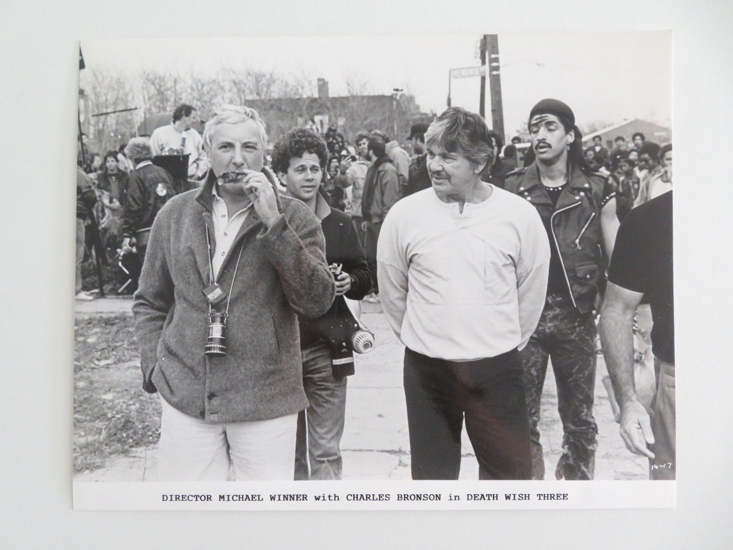 DEATH WISH 3 - A MOVIE STILL PHOTO LOT OF 3 CHARLES BRONSON ED LAUTER 1985 Movie posters