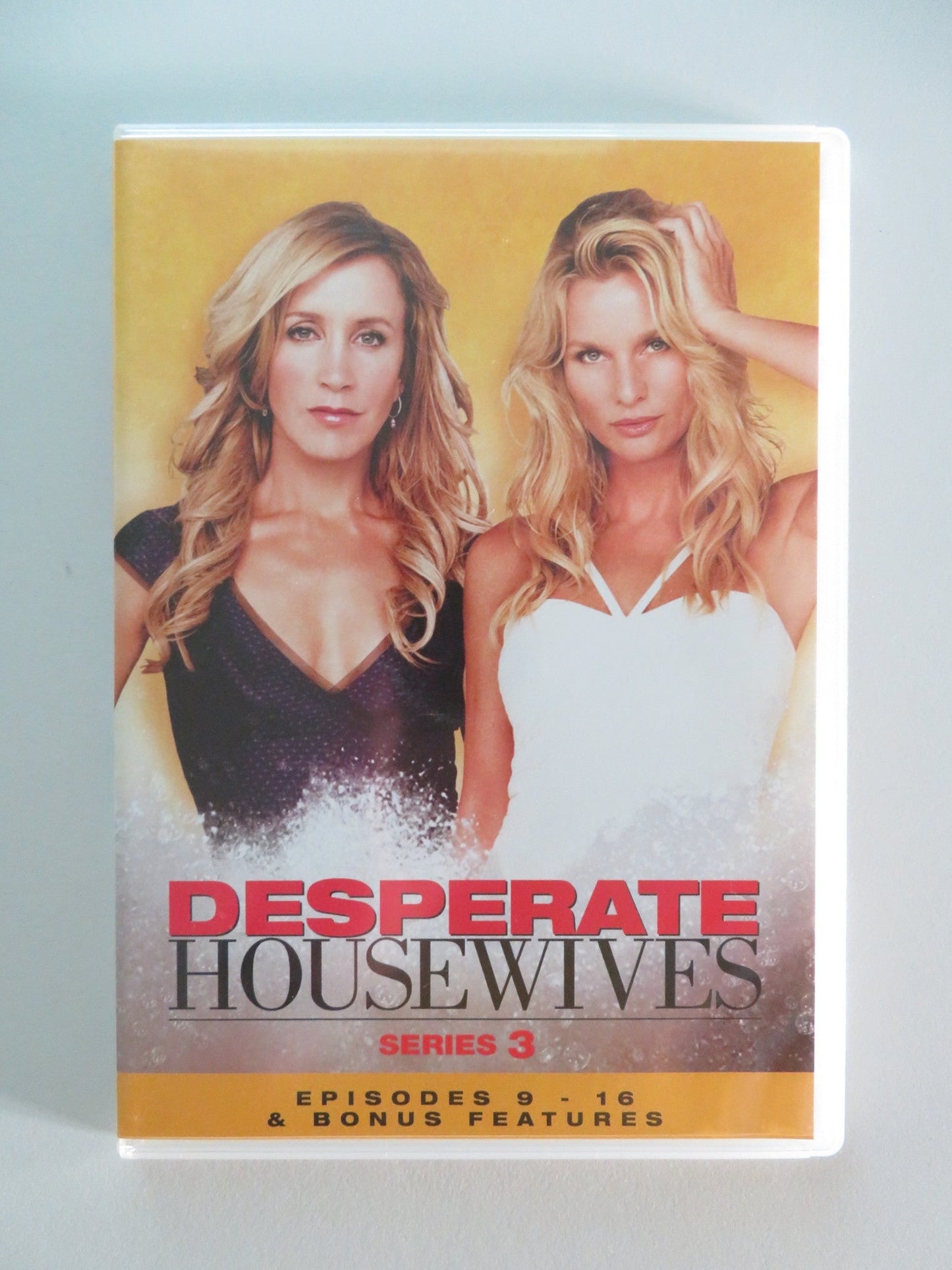 DESPERATE HOUSWIVES THE DIRTY LAUNDRY EDITION THIRD SERIES (DVD BOXSET) REGION 2 Movie posters