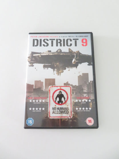 District 9 (DVD) Sharlto Copley David James Jason Cope 2009 Region 2 Movie posters