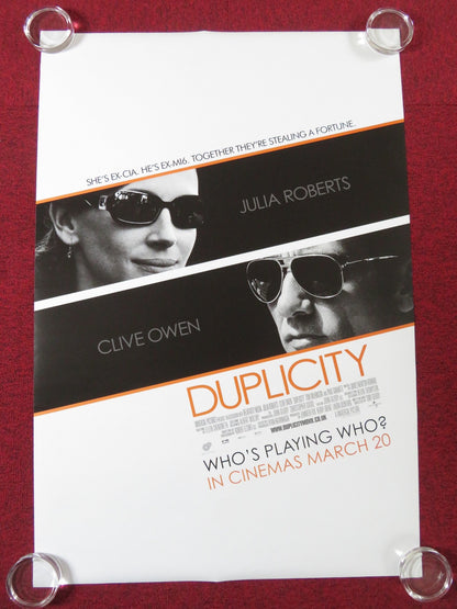 DUPLICITY - B US ONE SHEET ROLLED POSTER CLIVE OWEN JULIA ROBERTS 2009 Rendezvous Cinema Movie posters