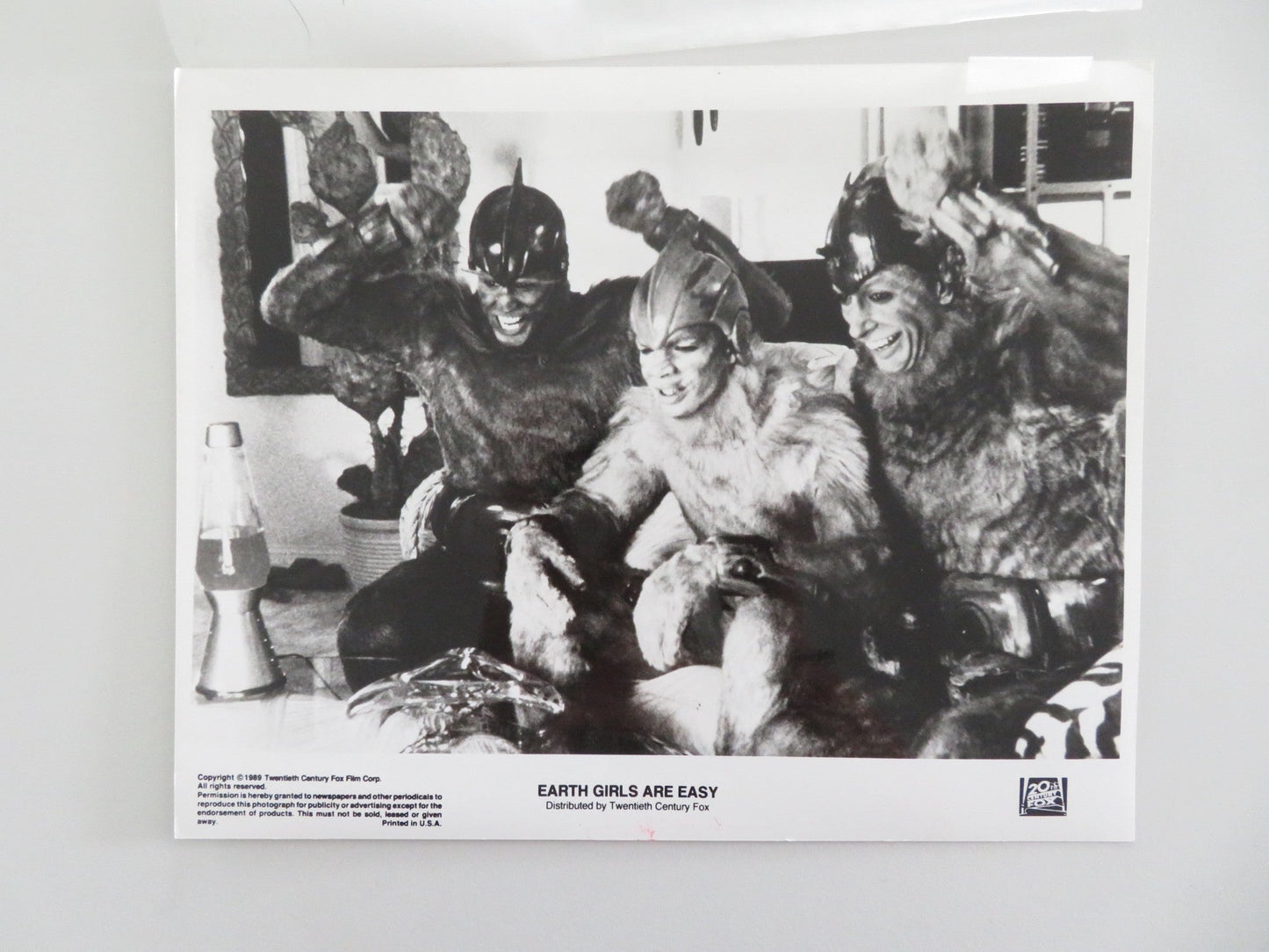 EARTH GIRLS ARE EASY MOVIE STILL PHOTO JEFF GOLDBLUM GEENA DAVIS 1989 Movie posters