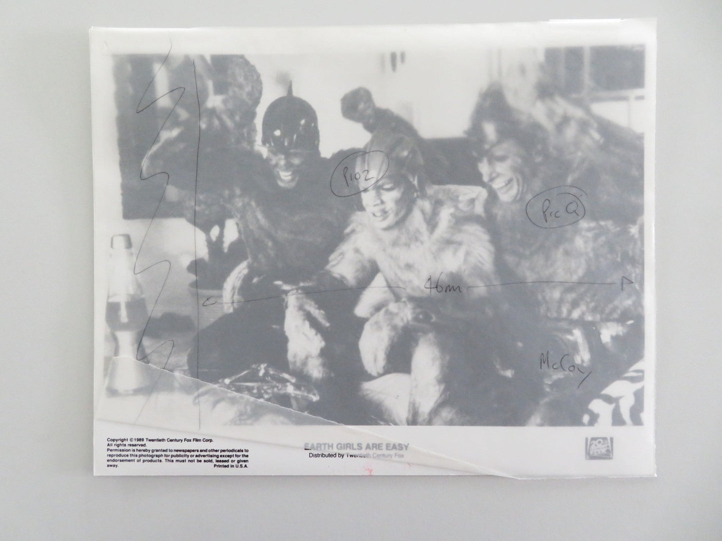 EARTH GIRLS ARE EASY MOVIE STILL PHOTO JEFF GOLDBLUM GEENA DAVIS 1989 Movie posters