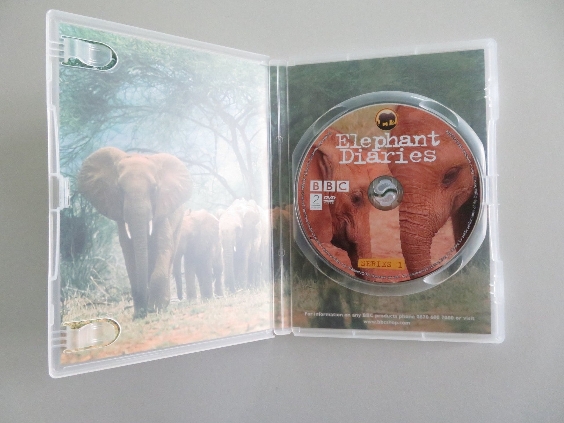 ELEPHANT DIARIES - SERIES 1 (DVD) MICHAELA STRACHAN J. SCOTT 2005 REGION 2,4 Rendezvous Cinema Movie posters