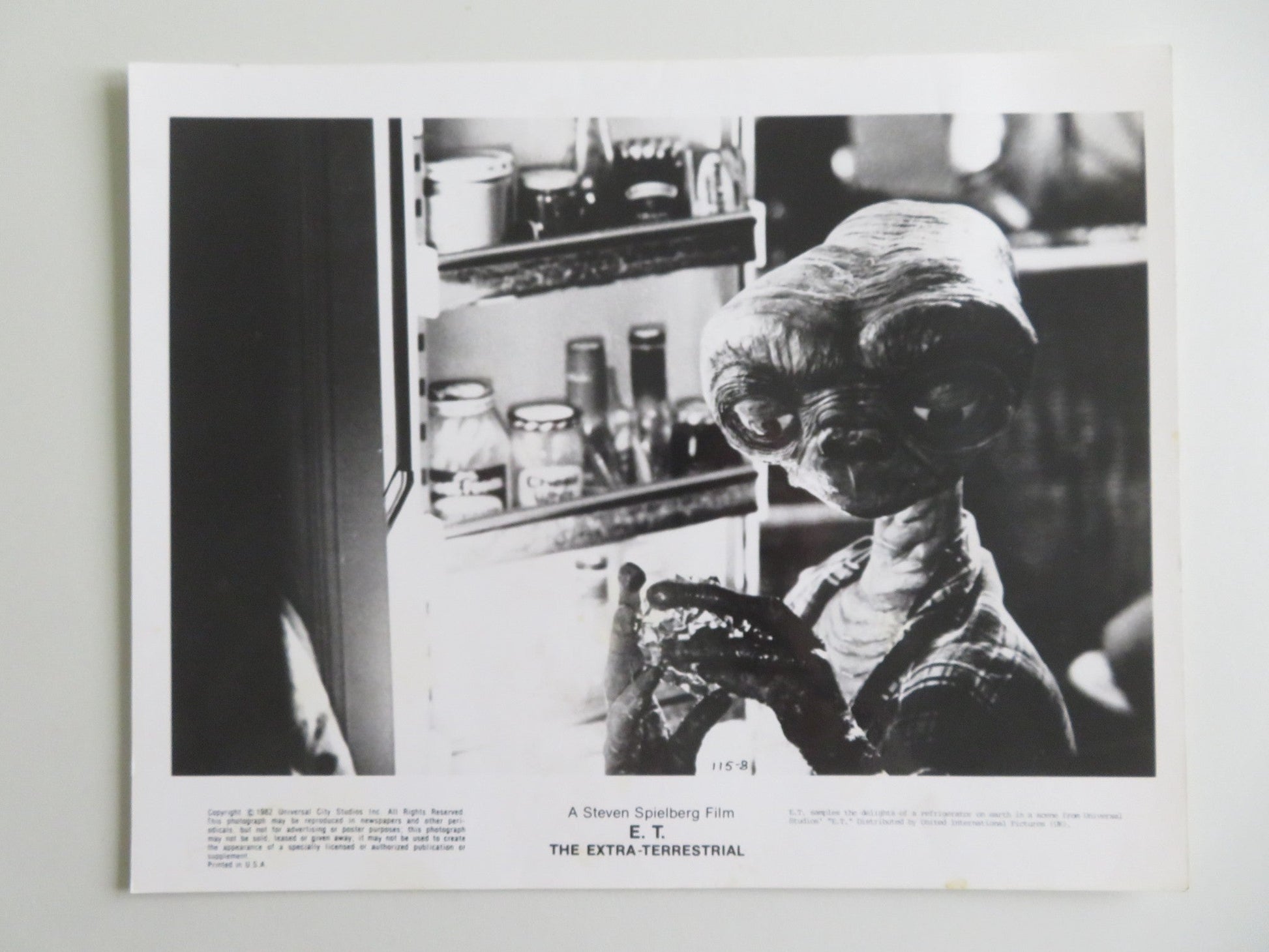 E.T. THE EXTRA - TERRESTRIAL MOVIE STILL PHOTO LOT OF 5 THOMAS BARRYMORE 1982 Movie posters