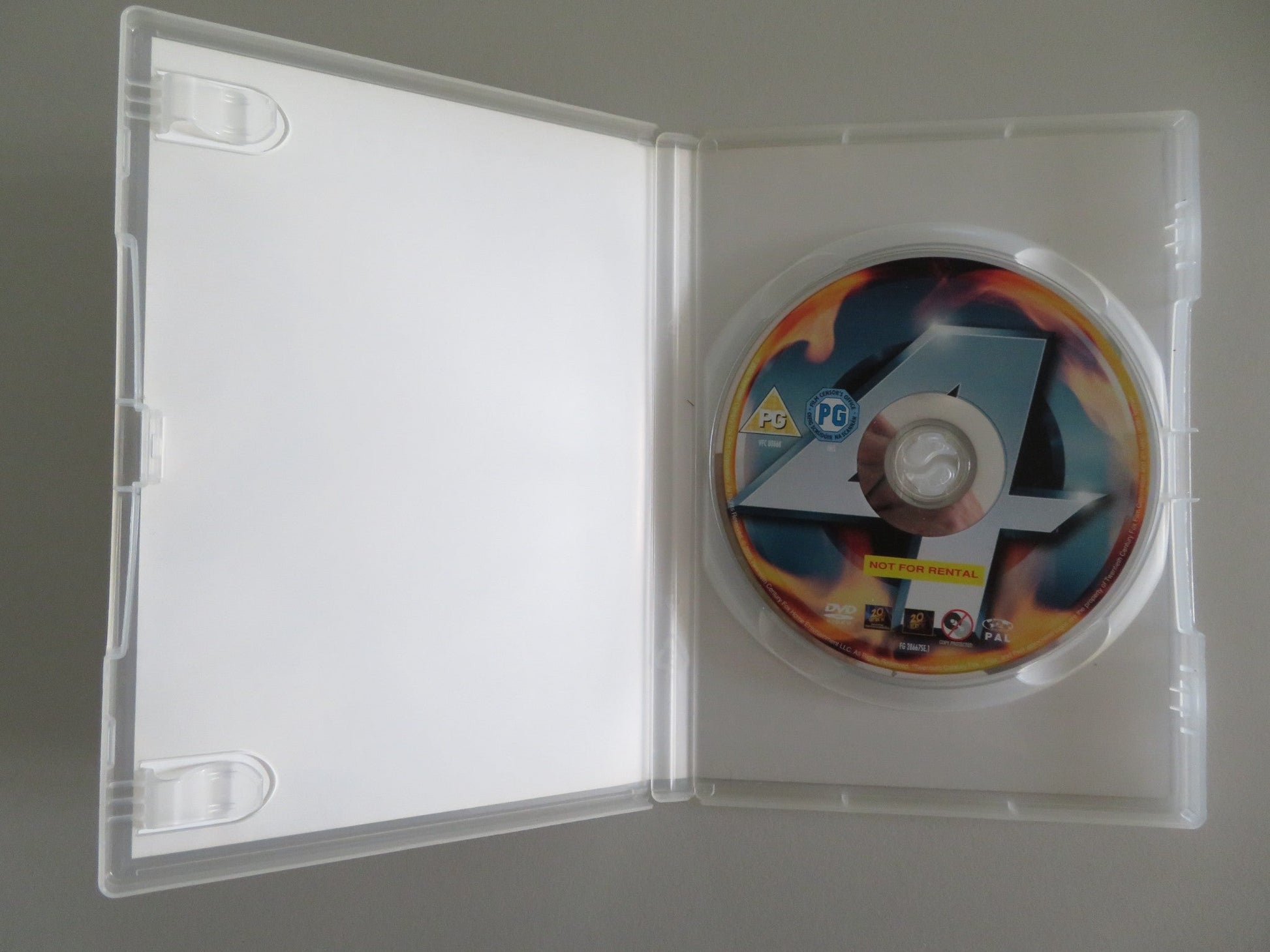 FANTASTIC FOUR (DVD) MARVEL JESSICA ALBA CHRIS EVANS 2005 REGION 2 Movie posters