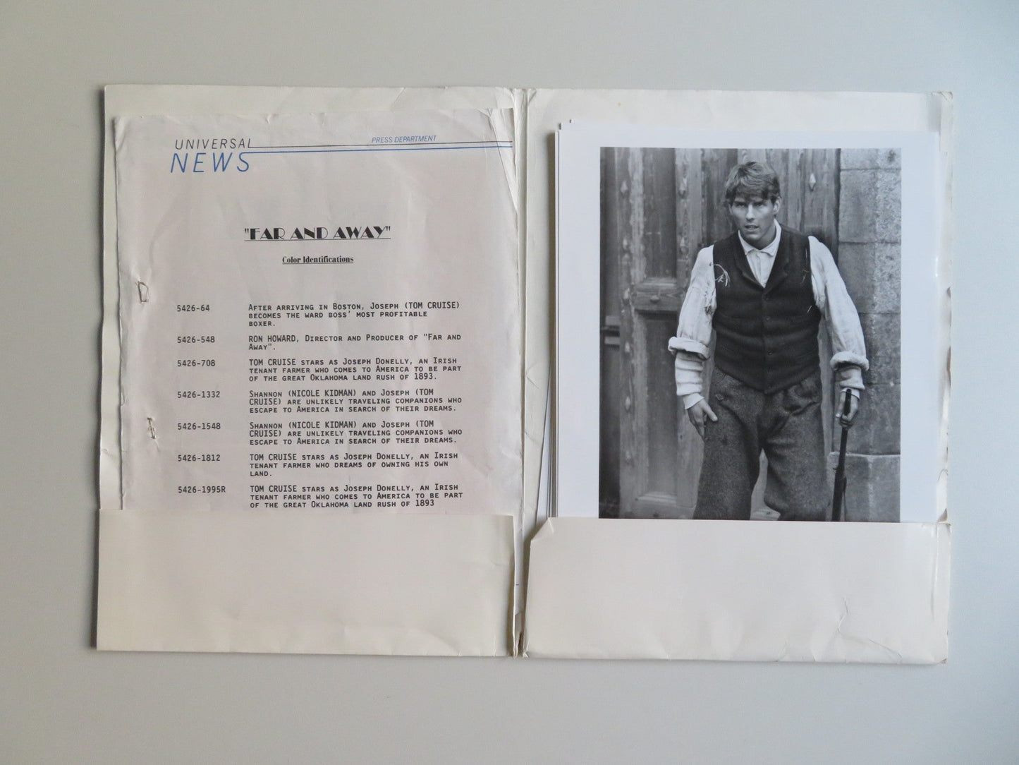 FAR AND AWAY PRESS KIT 1992 TOM CRUISE NICOLE KIDMAN Movie posters