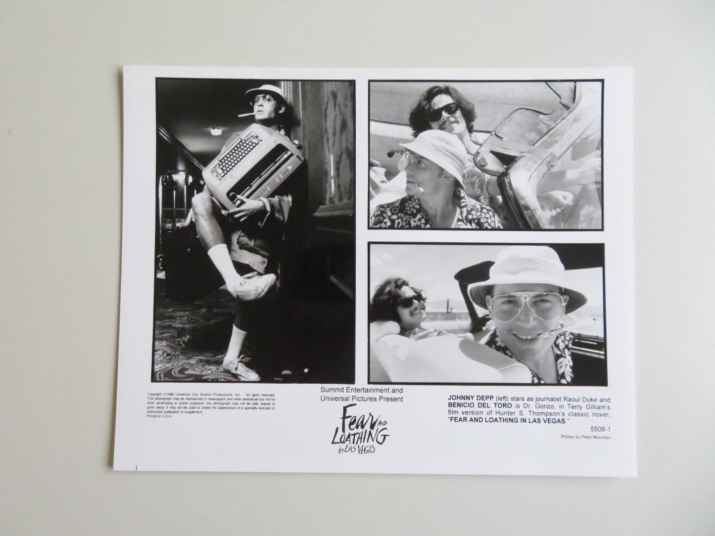 FEAR AND LOATHING IN LAS VEGAS PRESS KIT 1998 JOHNNY DEPP BENICIO DEL TORO Movie posters